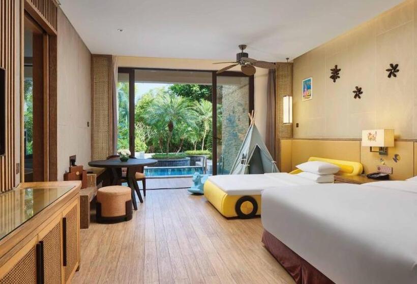 Семейный Номер Вид на Бассейн, Crowne Plaza Hailing Island, An Ihg