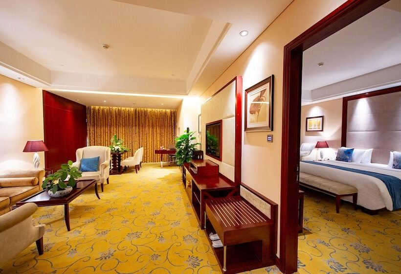 Президентский Люкс, Howard Johnson Tropical Garden Plaza Kunming