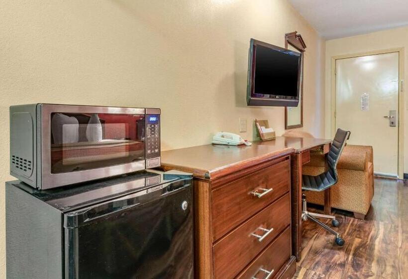 Номер Стандарт, Rodeway Inn