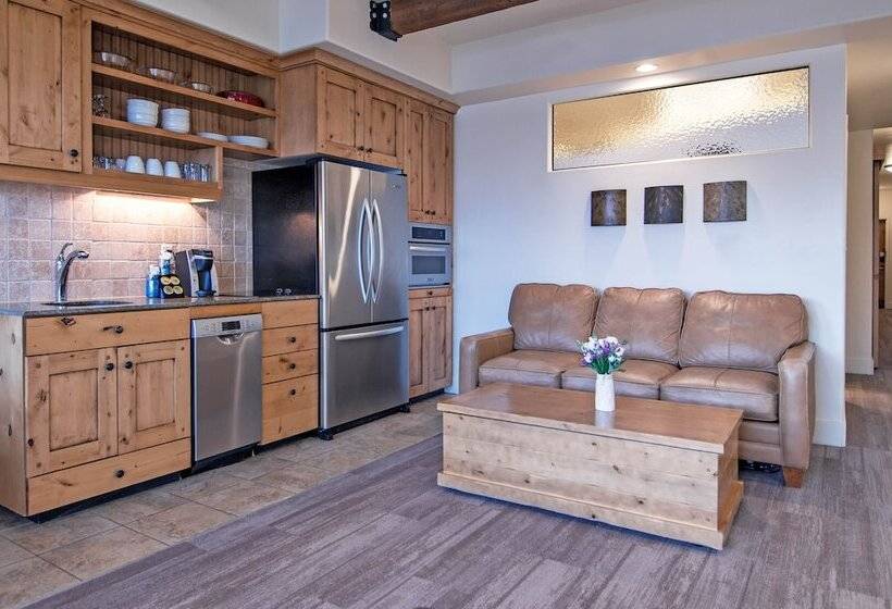 Люкс Deluxe Вид на Горы, Newpark Resort