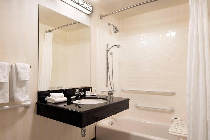 스탠다드 룸 킹사이즈 침대, Fairfield Inn & Suites Redding