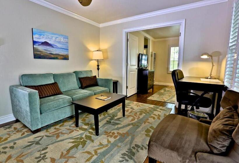 디럭스 스위트 킹 침대, Beach Bungalow Inn And Suites
