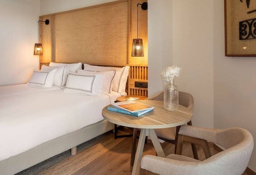 带海景的标准房, Meliá Isla Canela