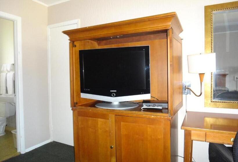 Стандартный Номер Кровать Кинг, Budget Motor Inn  Mahopac