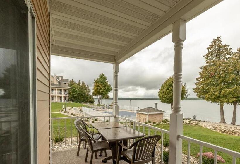 Люкс 2 Спальни, Westwood Shores Waterfront Resort