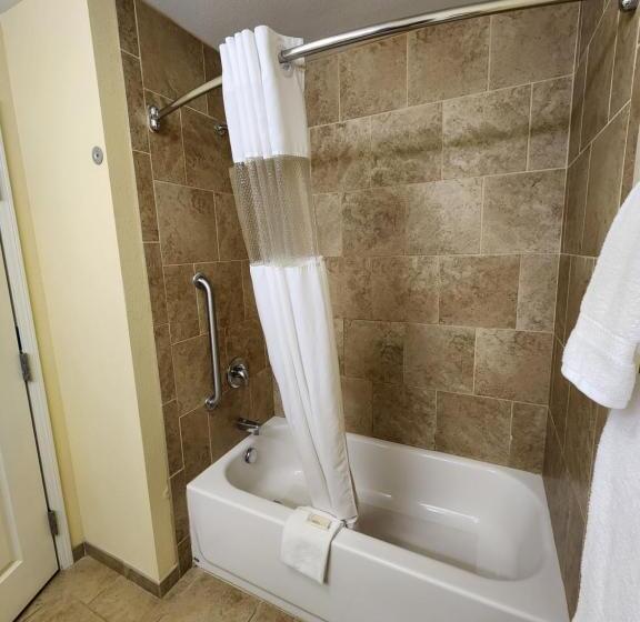 套房, Highland Suites Extended Stay