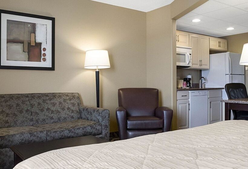 Люкс, Mainstay Suites Bismarck