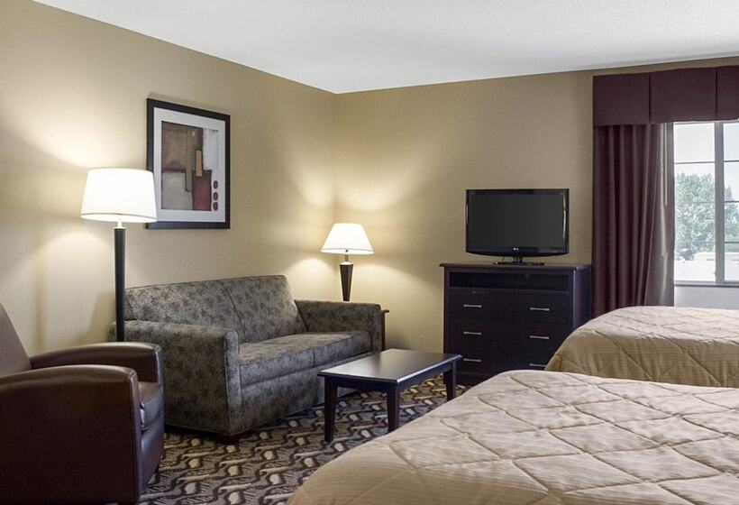 Люкс, Mainstay Suites Bismarck