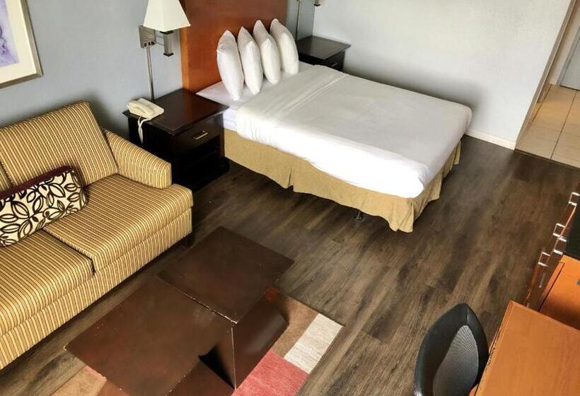 Номер Deluxe, The Grand Hotel Spindletop