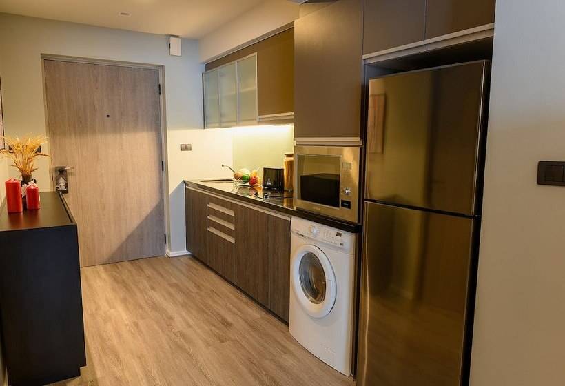 Escritório Premium, Oakwood Residence Sukhumvit Thonglor Bangkok