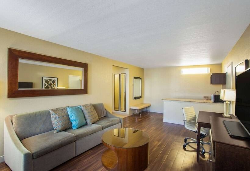 Люкс Адаптированный для Инвалидов, Ramada By Wyndham Venice Hotel Venezia