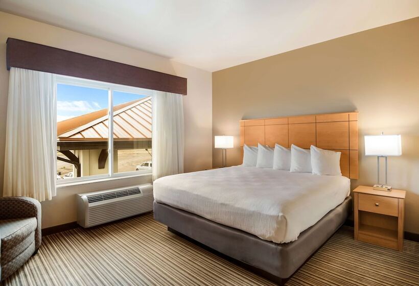 Люкс, Best Western Shelby Inn & Suites