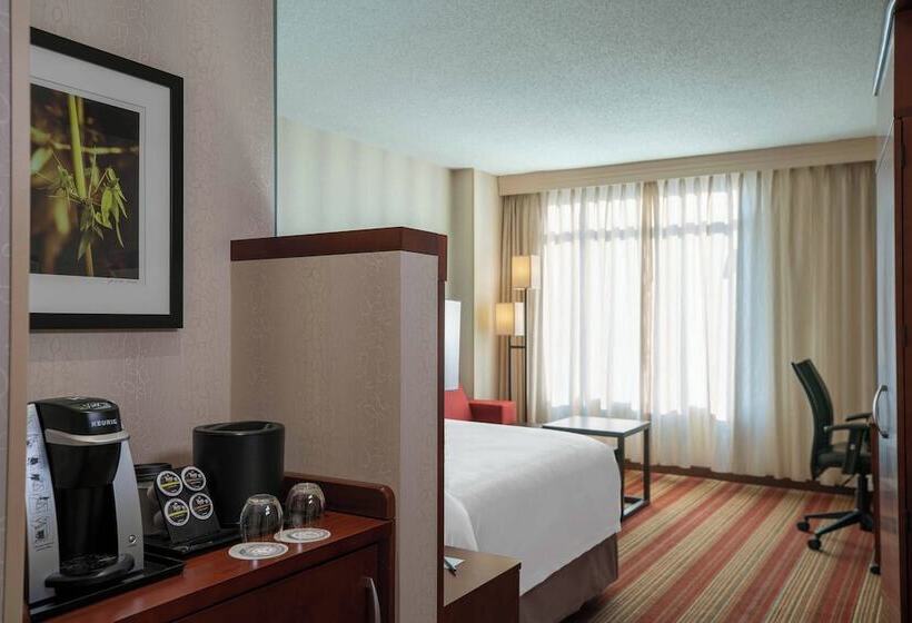 스탠다드 룸 더블 침대, Courtyard By Marriott Washington, D.c./foggy Bottom