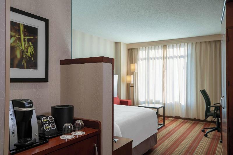 스탠다드 룸 킹사이즈 침대, Courtyard By Marriott Washington, D.c./foggy Bottom