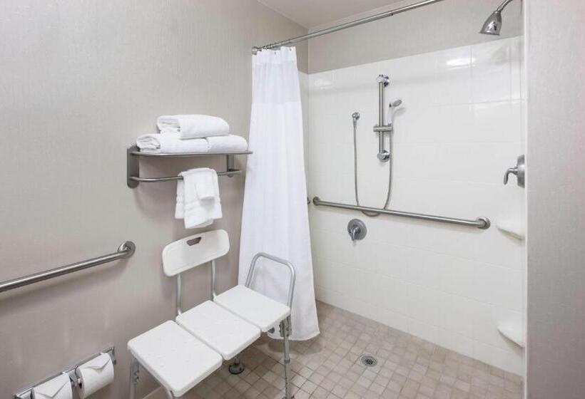Люкс Кровать Кинг, Springhill Suites Columbus