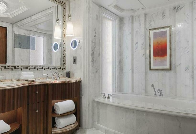 Номер Superior Кровать Кинг, The St. Regis Abu Dhabi
