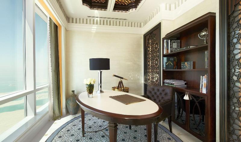 Люкс Кровать Кинг, The St. Regis Abu Dhabi