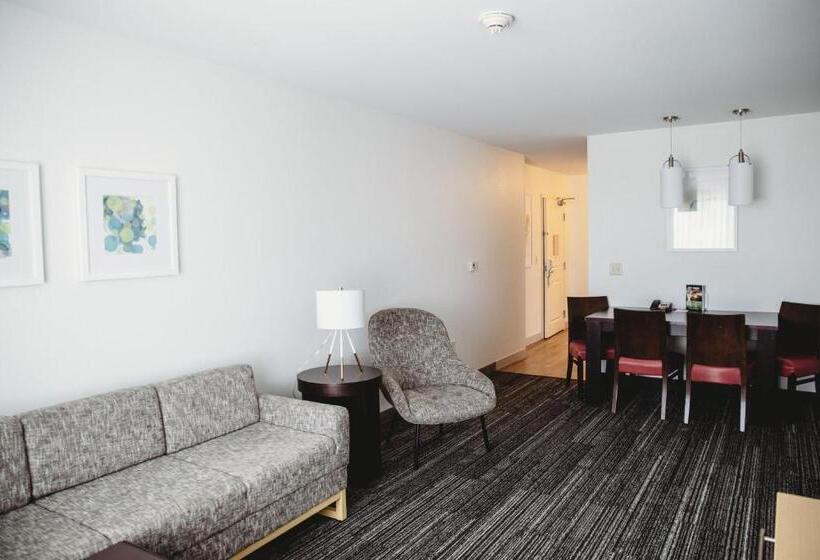 Люкс 2 Спальни, Towneplace Suites By Marriott Aberdeen