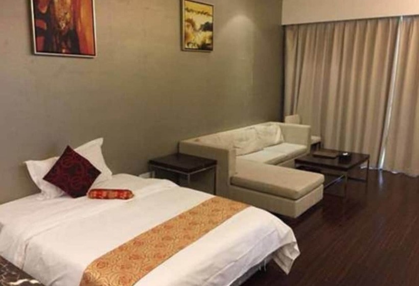 Quarto Superior, Silin Residence Poly World Trading Center