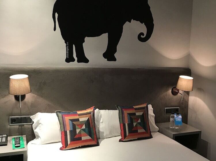 Номер Economy, Chic & Basic Zoo
