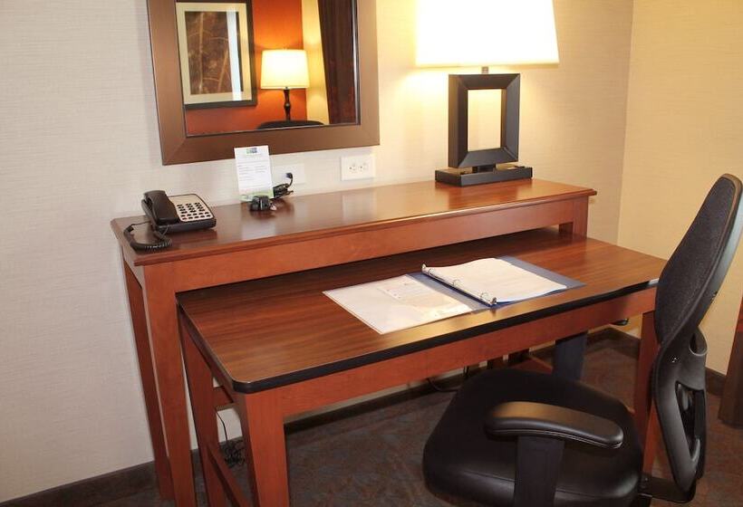 Люкс Адаптированный для Инвалидов, Holiday Inn Express & Suites Paducah West, An Ihg