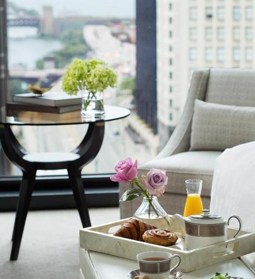 Номер Deluxe Адаптированный для Инвалидов, The Langham, Chicago