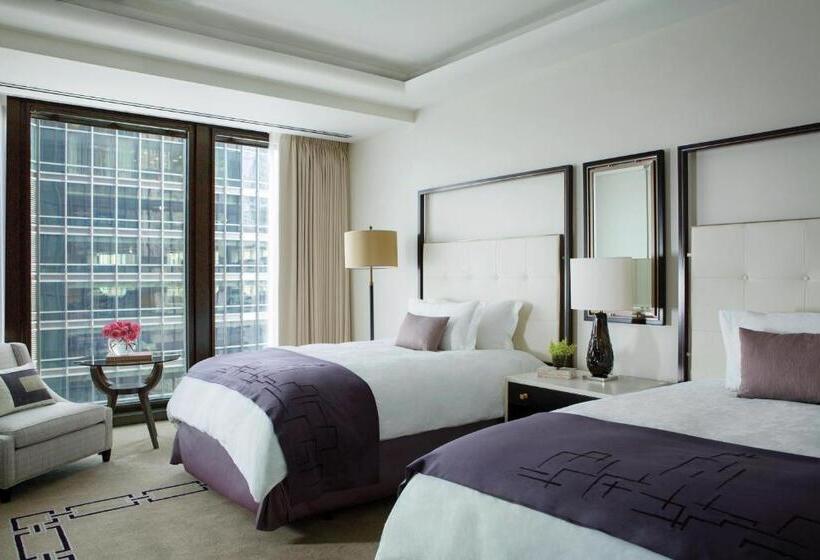 Deluxe Kamer Aangepast voor Gehandicapten, The Langham, Chicago