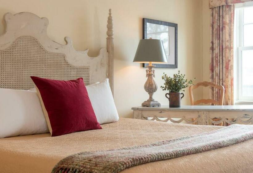 Номер Deluxe Кровать Кинг, The Norwich Inn