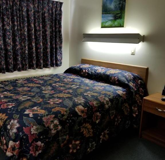 Номер Стандарт, Home Motel Abbotsford