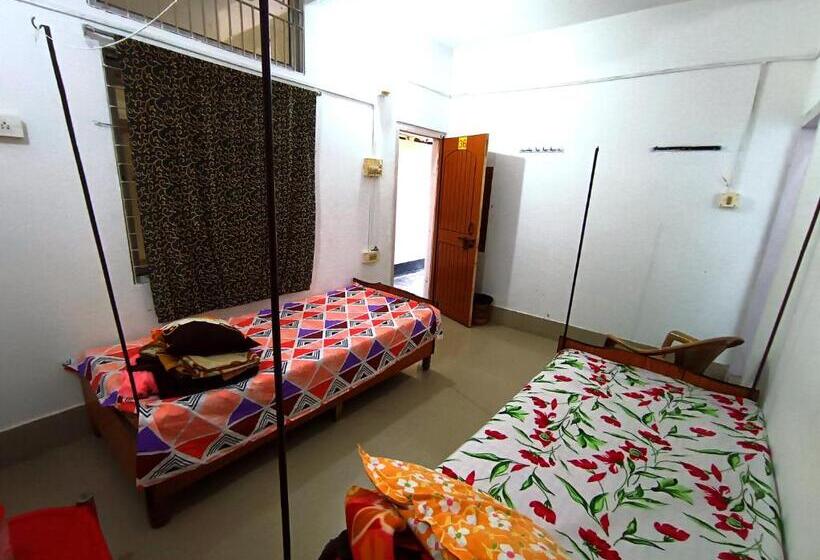 Economy Room, Ajanta Lodge