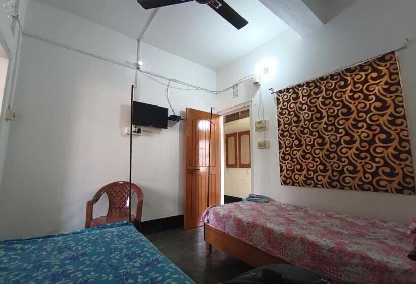 Economy Room, Ajanta Lodge