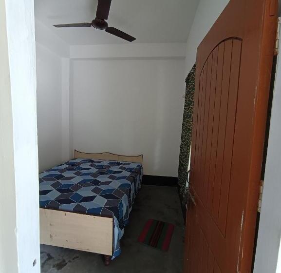 Standard Room Shared Bathroom, Ajanta Lodge