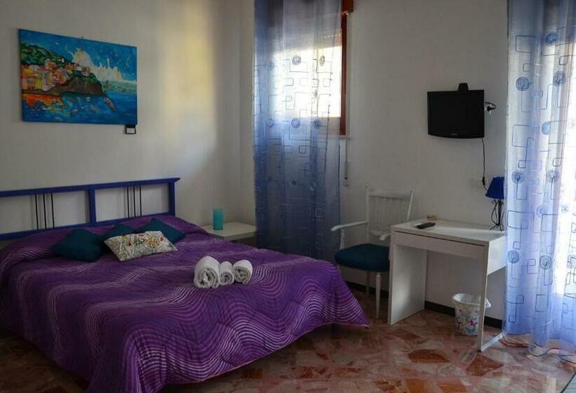 Номер Стандарт, A Due Passi Da Erice B&b