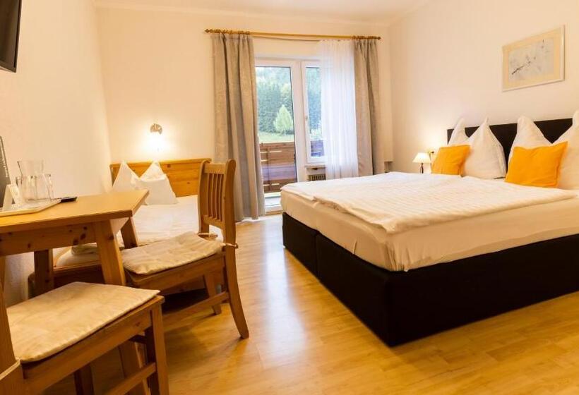 اتاق استاندارد سه نفره, Alpenhotel Ensmann