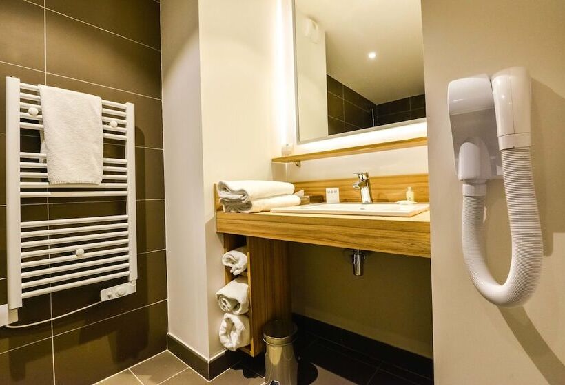 Студия Стандарт, Appart Hôtel Q7 Lodge Lyon 7