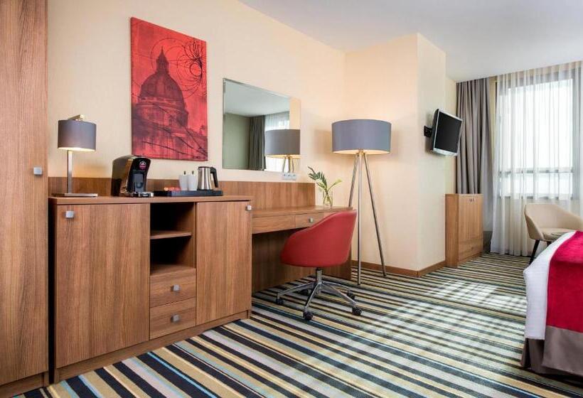 Трехместный Номер Deluxe, Leonardo Royal Hotel Warsaw
