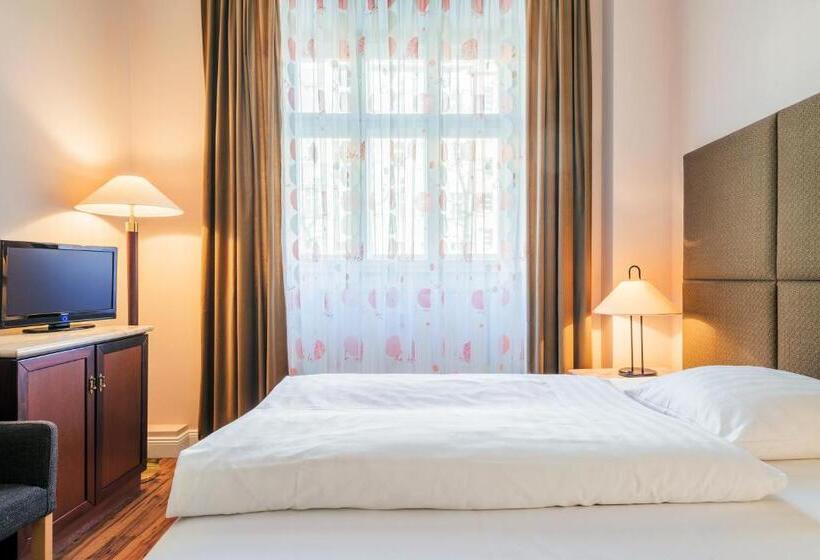 اتاق استاندارد یک نفره, Pension Michele