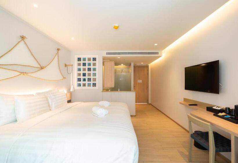 اتاق لوکس با چشم‌انداز, Panwaburi Beachfront Resort