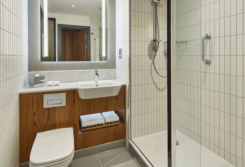 Family Connecting Room, Courtyard By Marriott Exeter Sandy Park