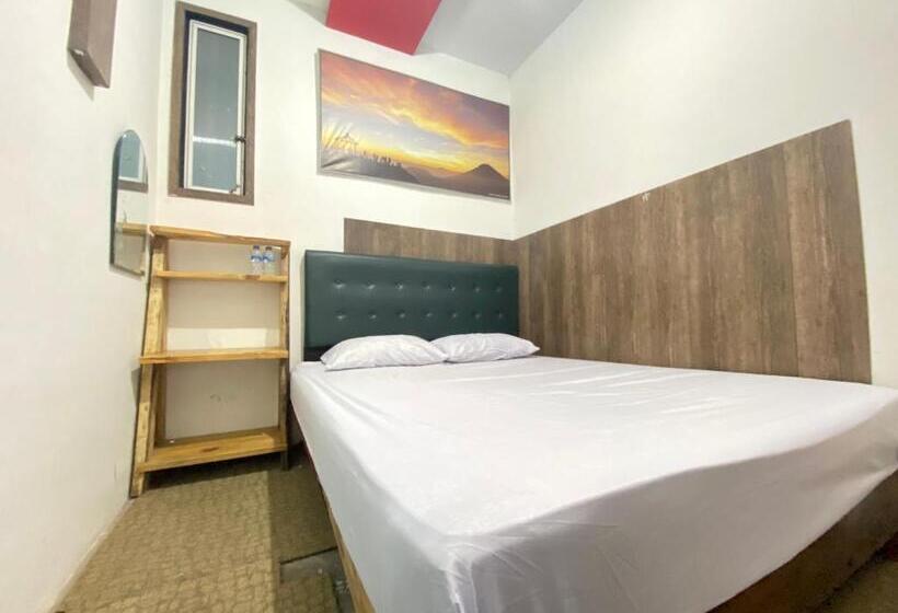 Номер Superior, Homestay Batu Kelir Syariah Dieng Mitra Reddoorz