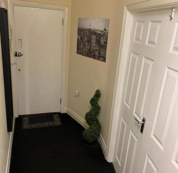 Номер Стандарт, Beddington Park Lodge West