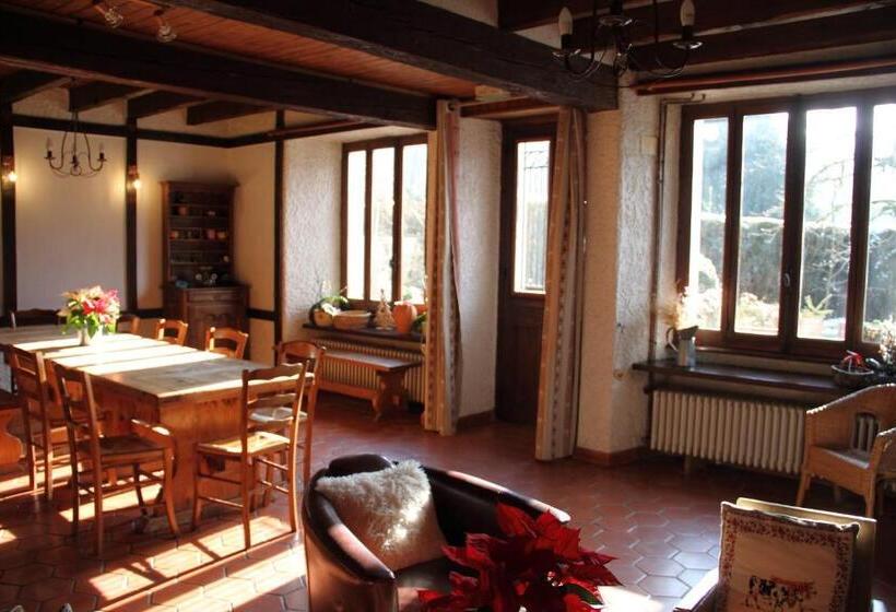 Номер Стандарт, Maison De Marie