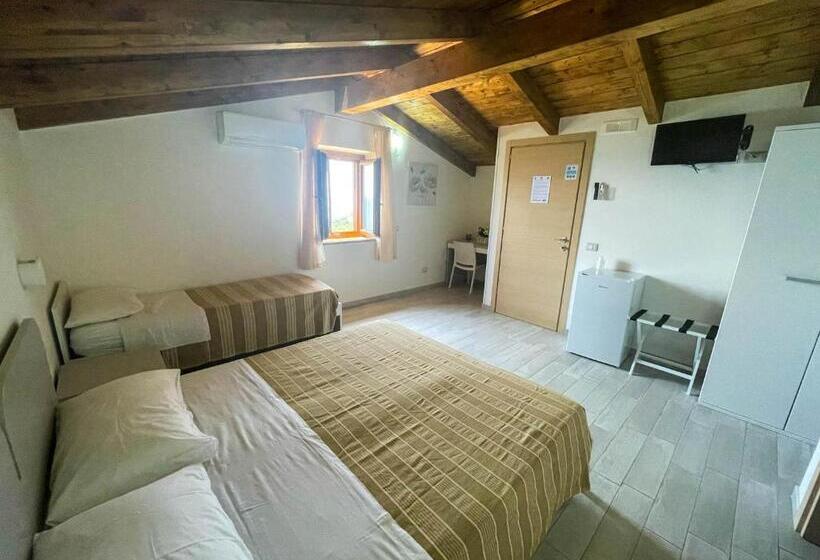 Triple Room Sea View, Tramonti D Oro