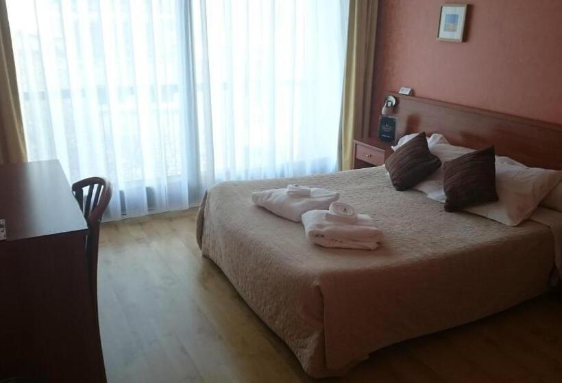 Номер Стандарт, Brit Hotel Du Ban