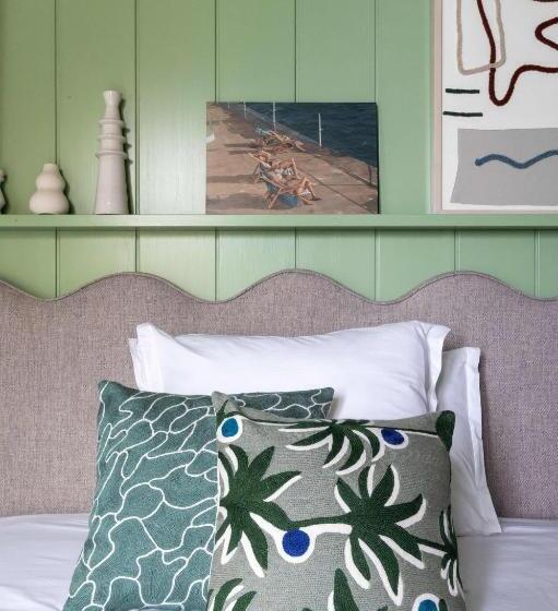オーシャンビュースタンダードルームバルコニー付き, Hôtel De La Plage