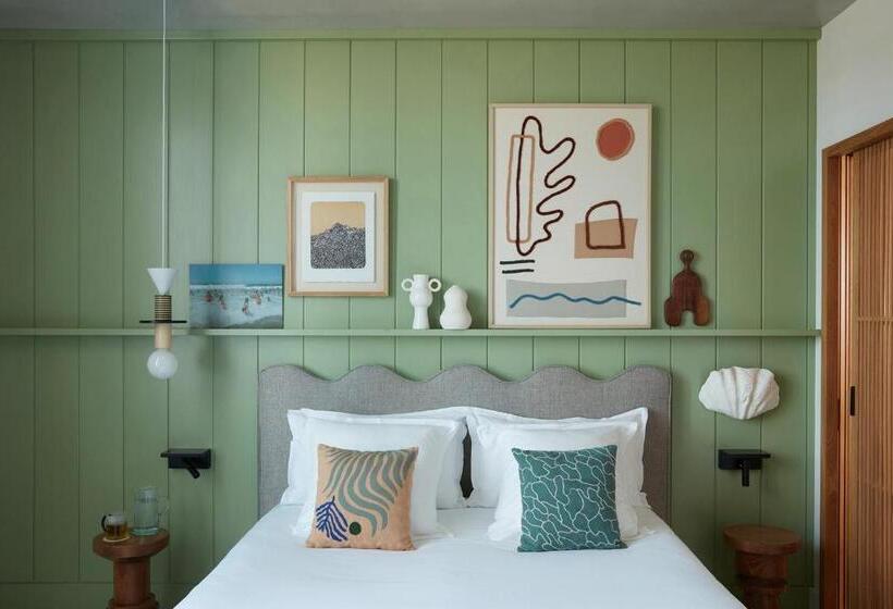 オーシャンビュースタンダードルームバルコニー付き, Hôtel De La Plage