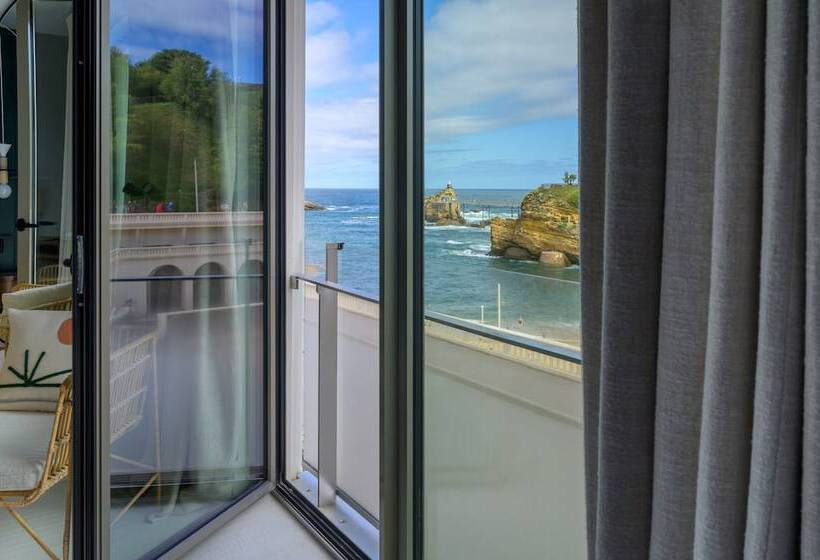 海の見えるコンフォートルーム, Hôtel De La Plage