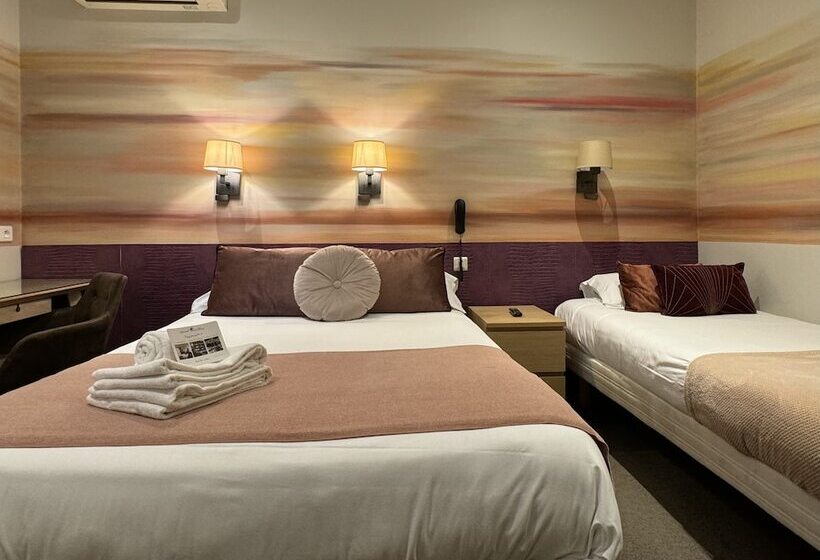 غرفة قياسية ثلاثية, Pavillon Imperial