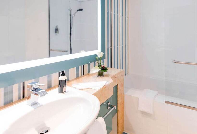 Апартаменты 2 Спальни, Aparthotel Adagio Fujairah