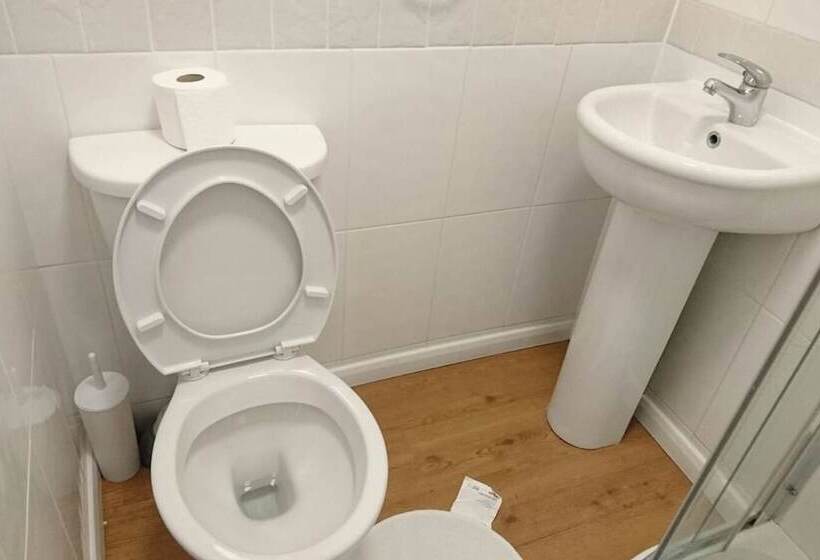 Трехместный Номер Комфорт, Apple House Guesthouse Heathrow Airport